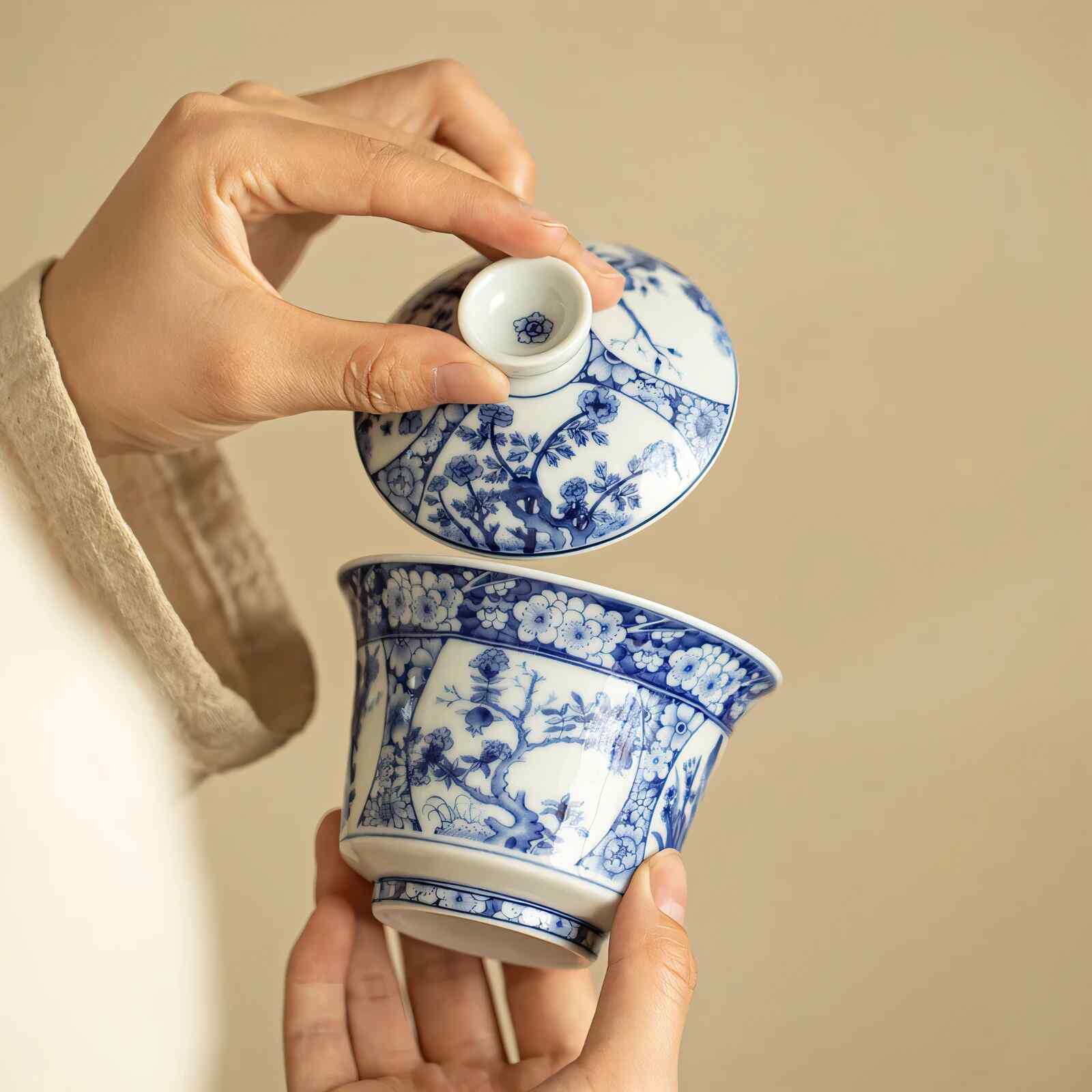 Blue and white Gaiwan