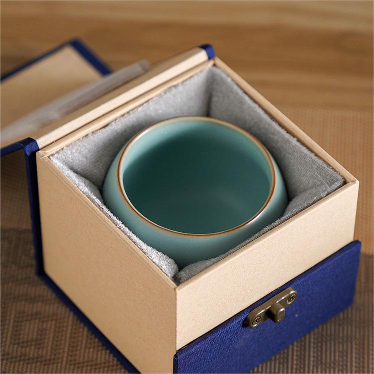 Chinese ceramic tea cup